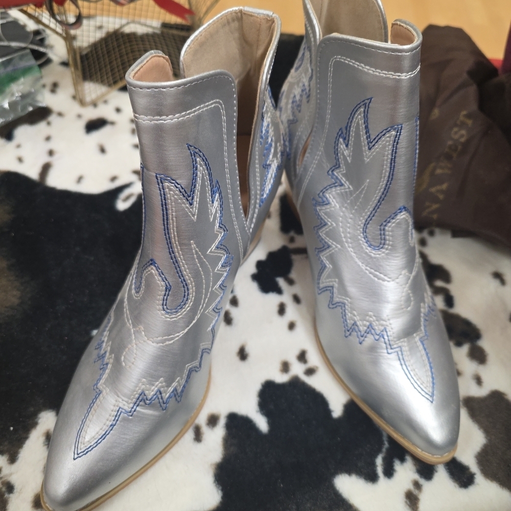 Elegant Silver Embroidered Ankle Booties